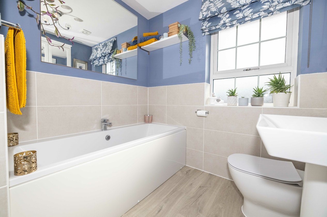 Properties Under Offer in Discovery Drive Preston