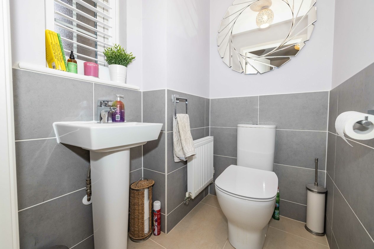 Properties Under Offer in Discovery Drive Preston