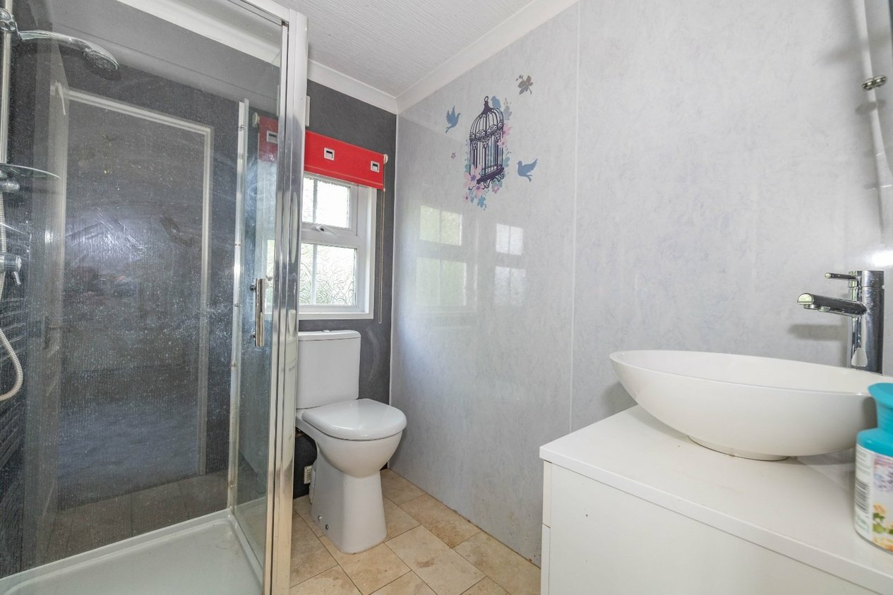 Properties For Sale in Dog and Duck Leisure Park Stourmouth