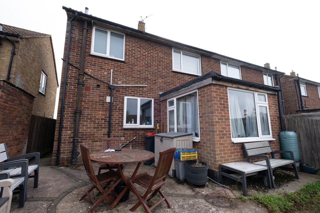 Properties Under Offer in Dorset Road Canterbury