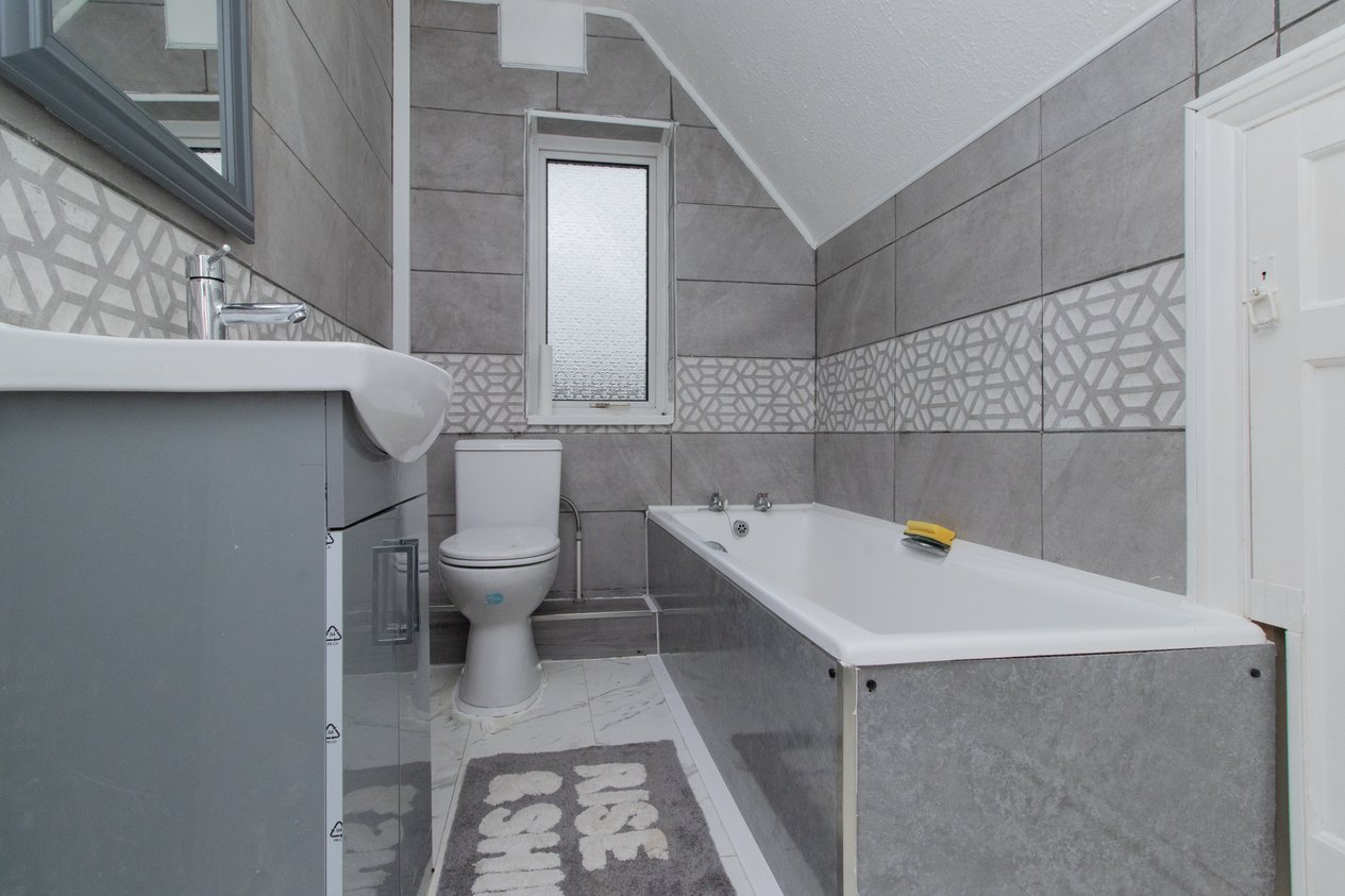 Properties For Sale in Douglas Road Herne Bay