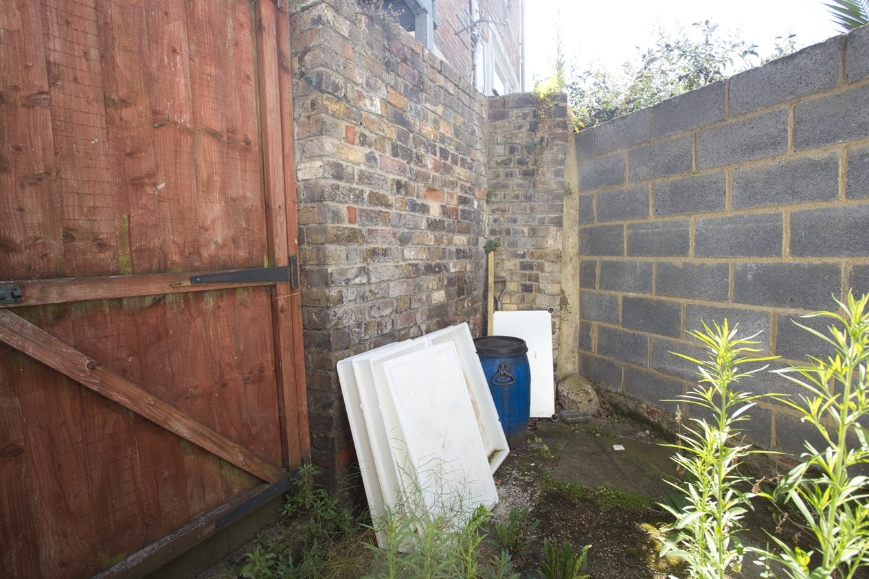 Properties Under Offer in Dover Road Folkestone