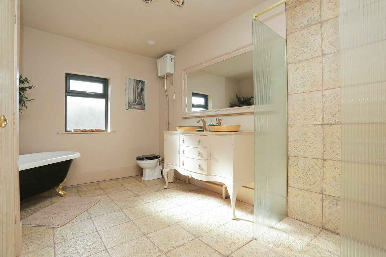 Properties For Sale in Dover Road  Westcliffe