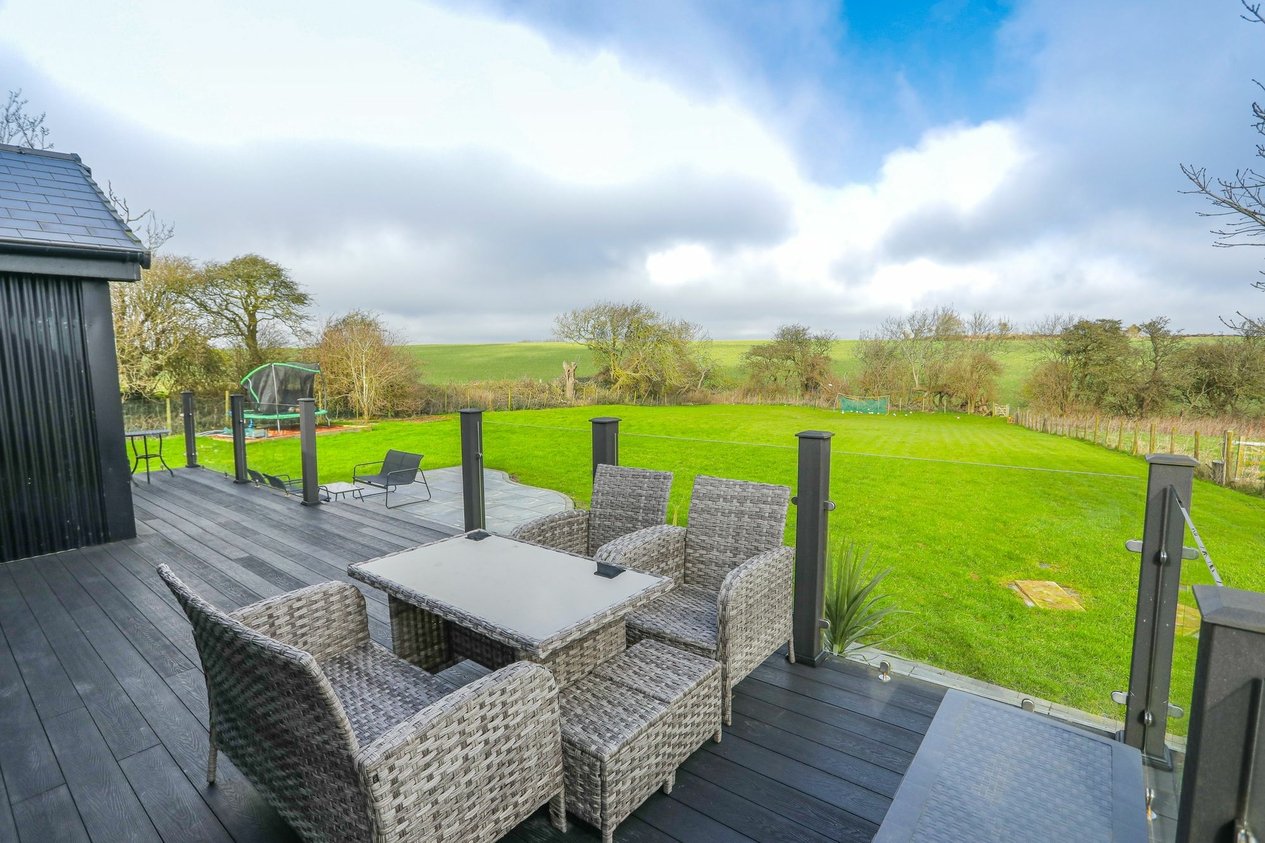 Properties For Sale in Dover Road  Westcliffe