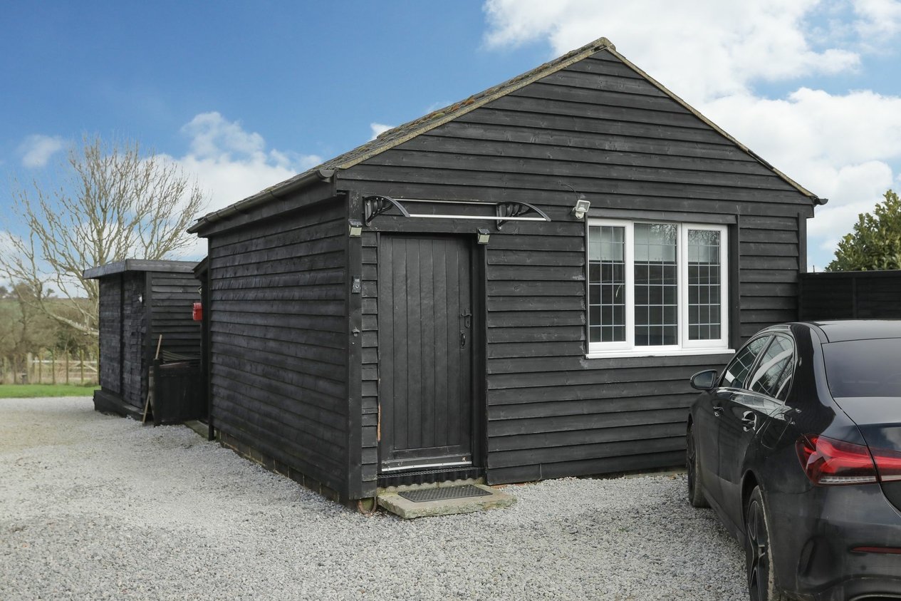Properties For Sale in Dover Road  Westcliffe