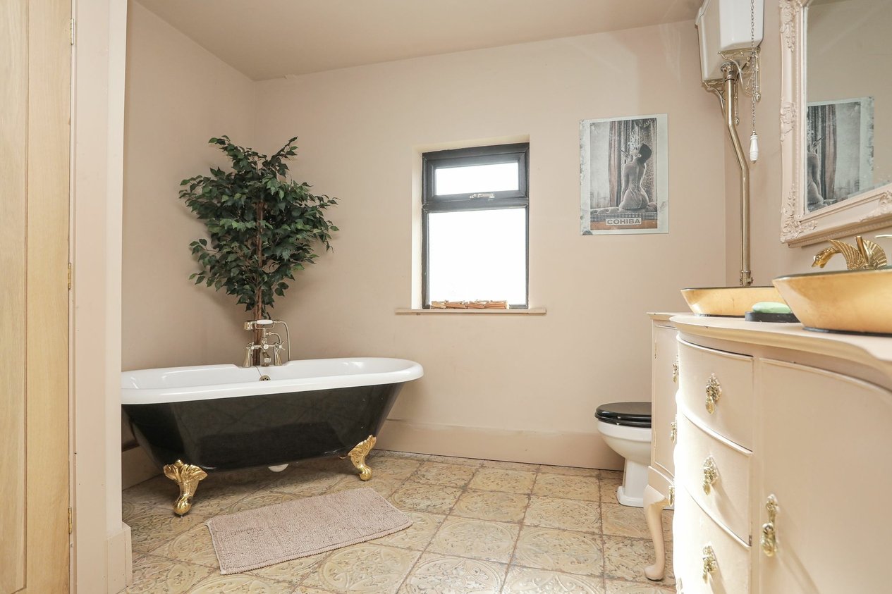 Properties For Sale in Dover Road  Westcliffe