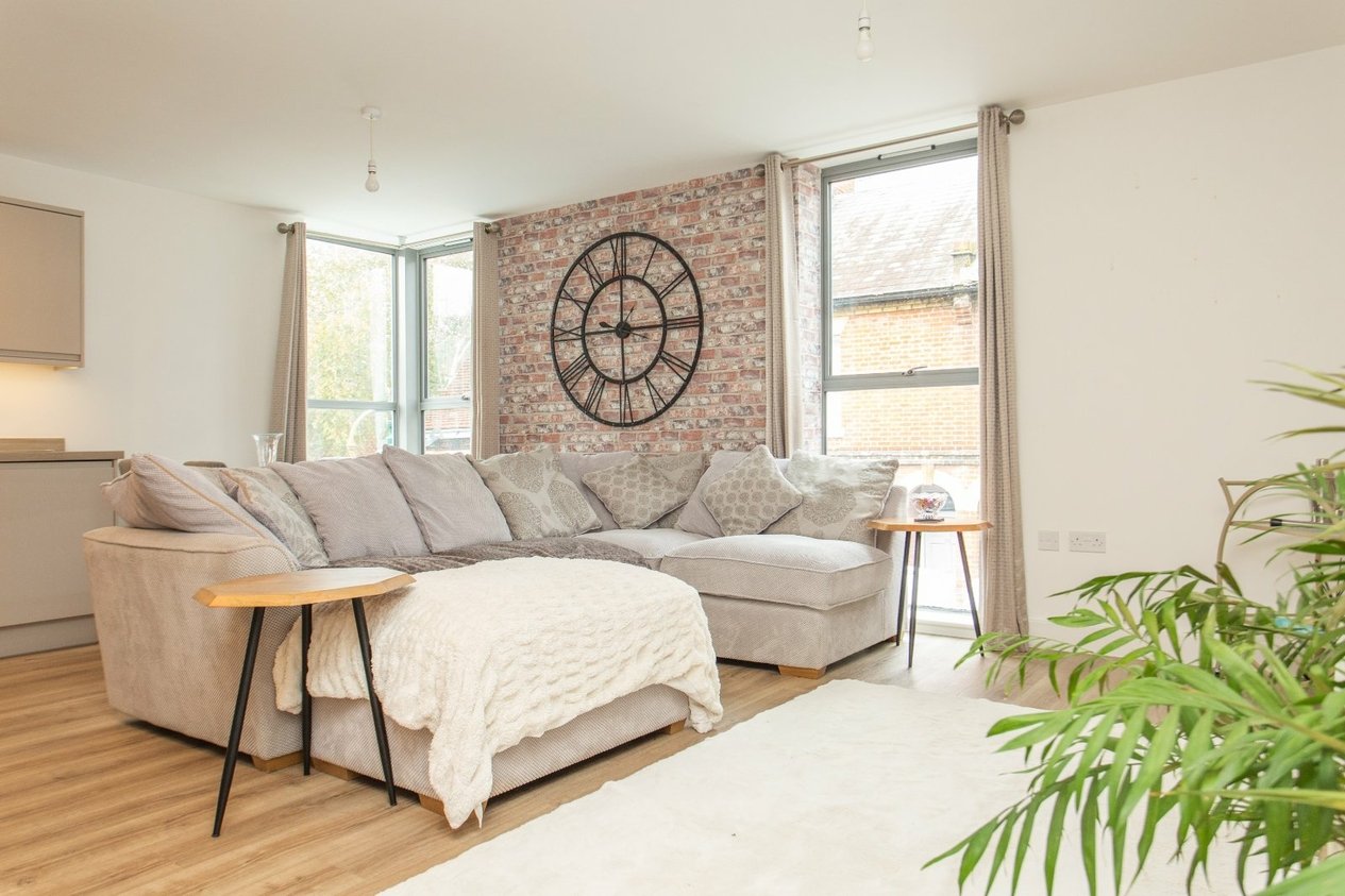Properties For Sale in Dover Street Canterbury