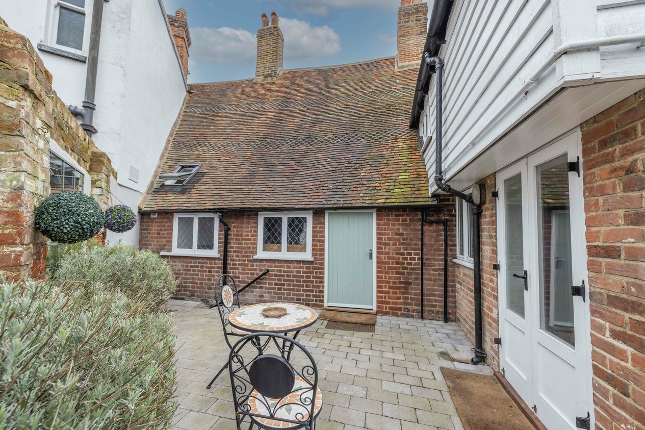 Properties For Sale in Dover Street Canterbury