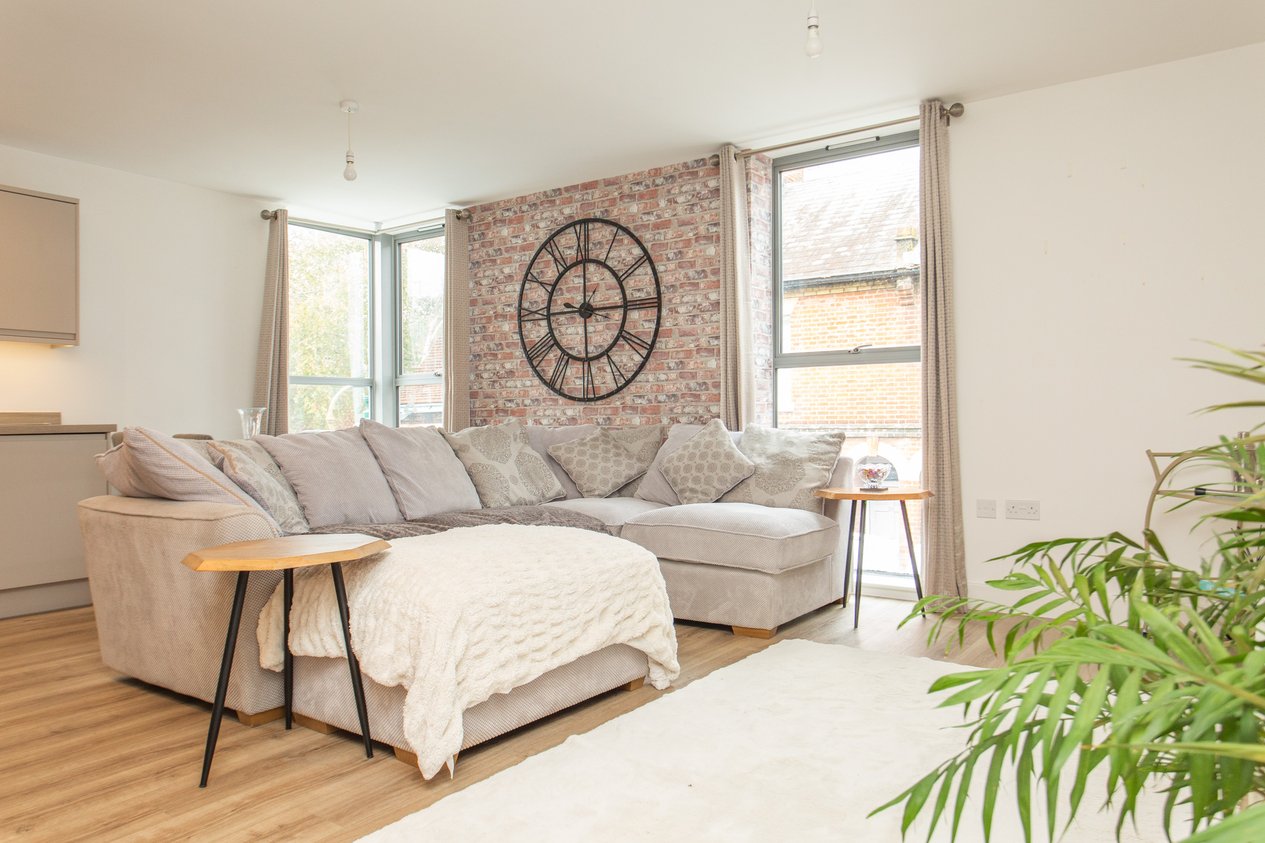 Properties For Sale in Dover Street Canterbury