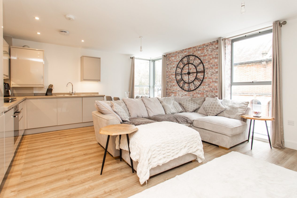 Properties For Sale in Dover Street Canterbury