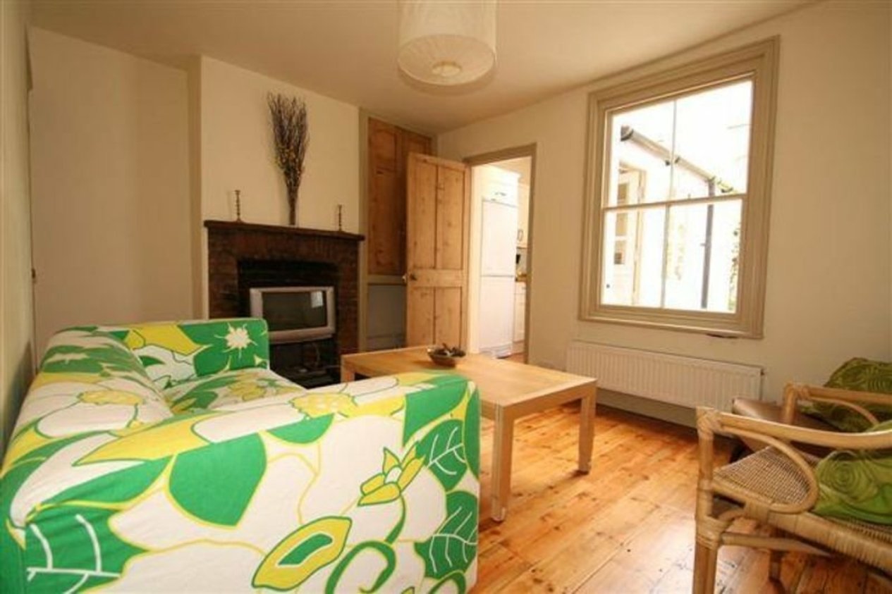Properties Under Offer in Dover Street Canterbury