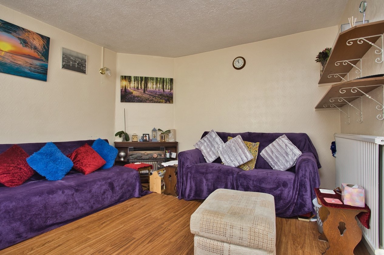 Properties Under Offer in Downs Road Deal
