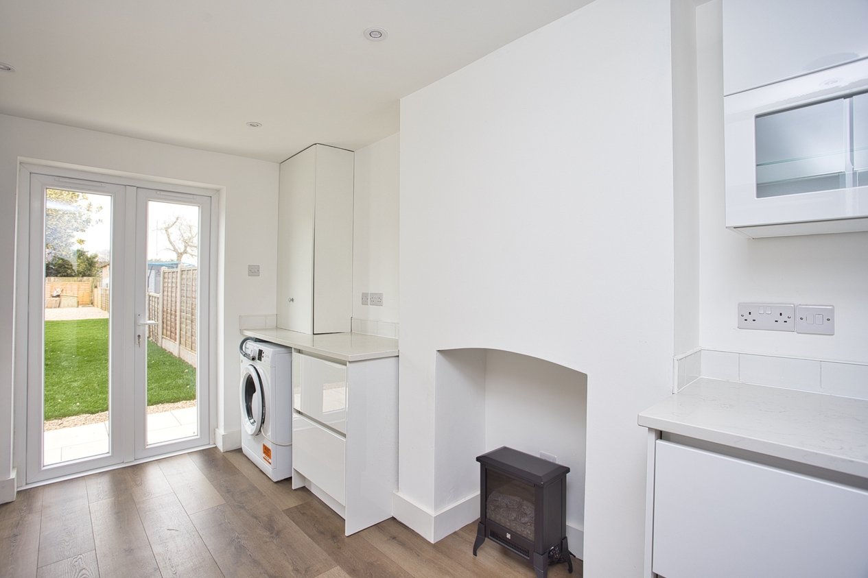 Properties For Sale in Downs Road Deal