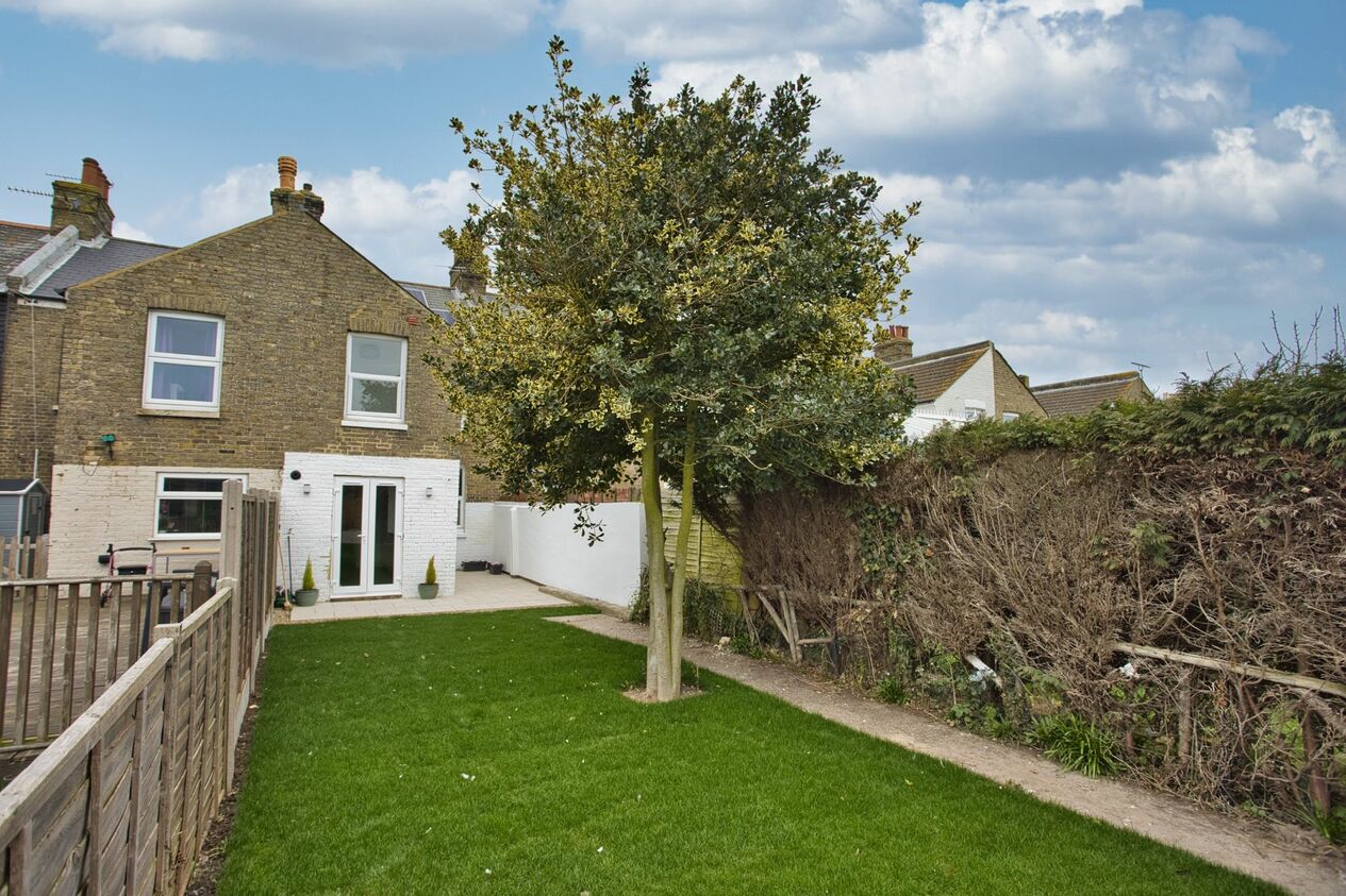 Properties Sold Subject To Contract in Downs Road  Walmer