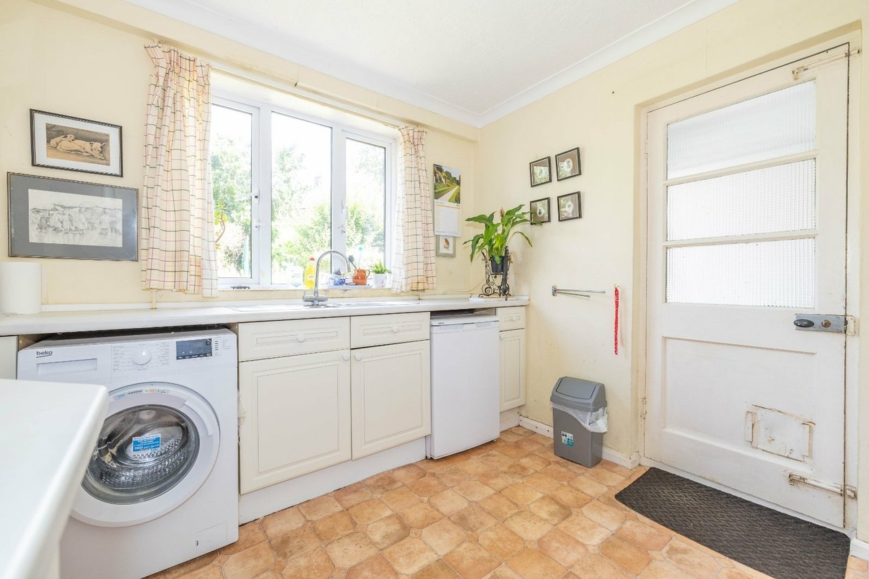 Properties For Sale in Downs Way Charing