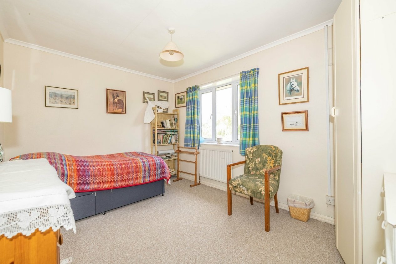 Properties For Sale in Downs Way Charing