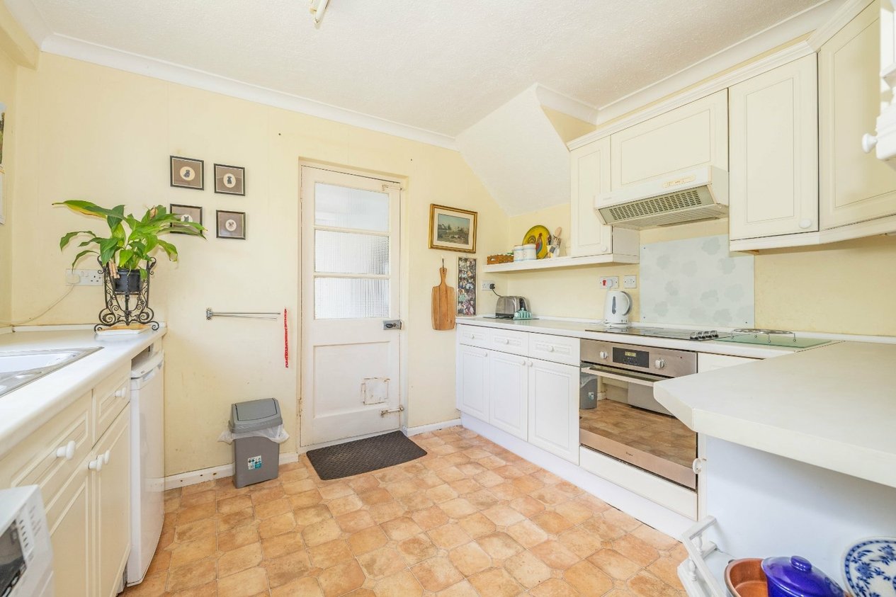 Properties For Sale in Downs Way Charing
