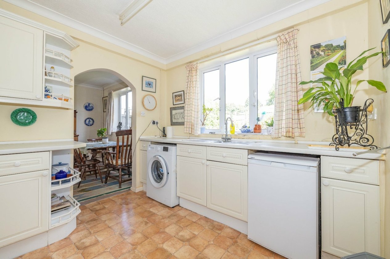 Properties For Sale in Downs Way Charing