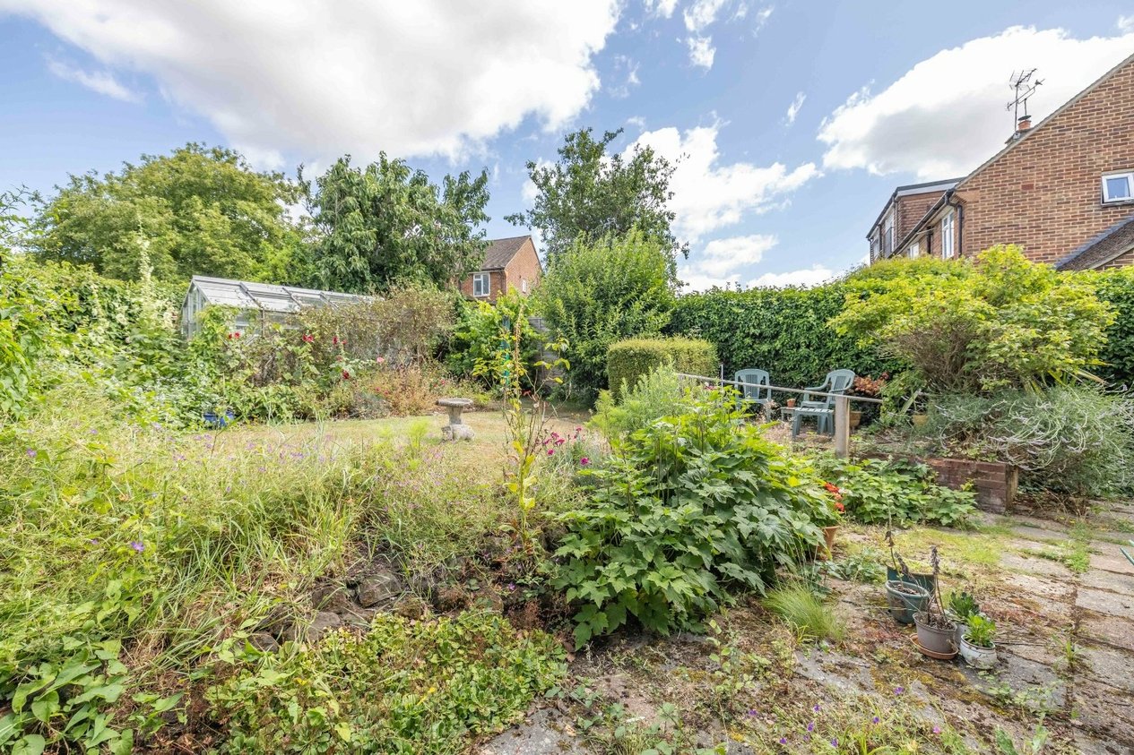 Properties For Sale in Downs Way Charing