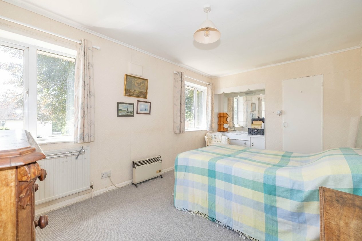Properties For Sale in Downs Way Charing