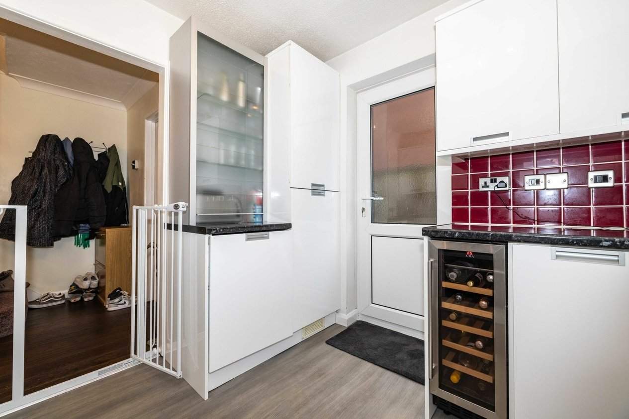 Properties Sold Subject To Contract in Drake Road  Willesborough