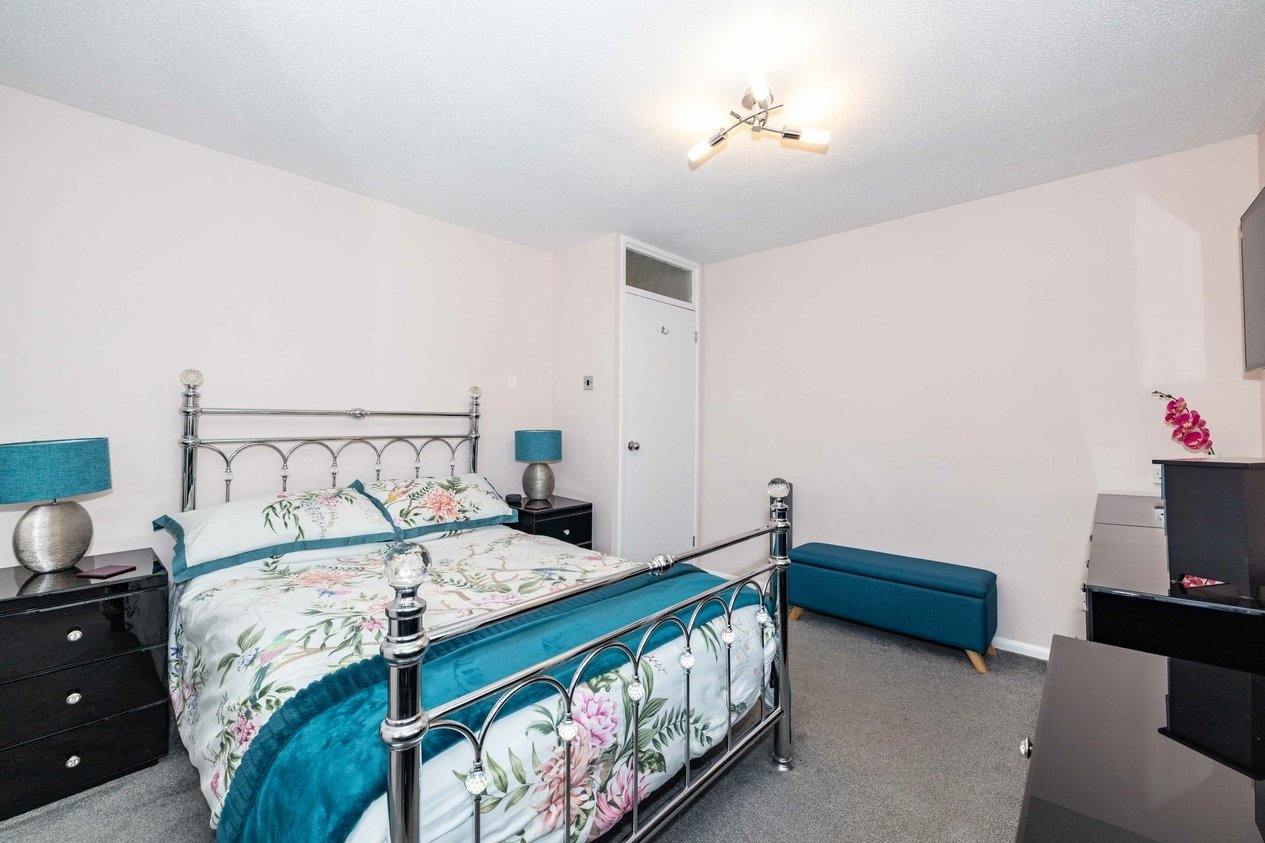Properties Sold Subject To Contract in Drake Road  Willesborough