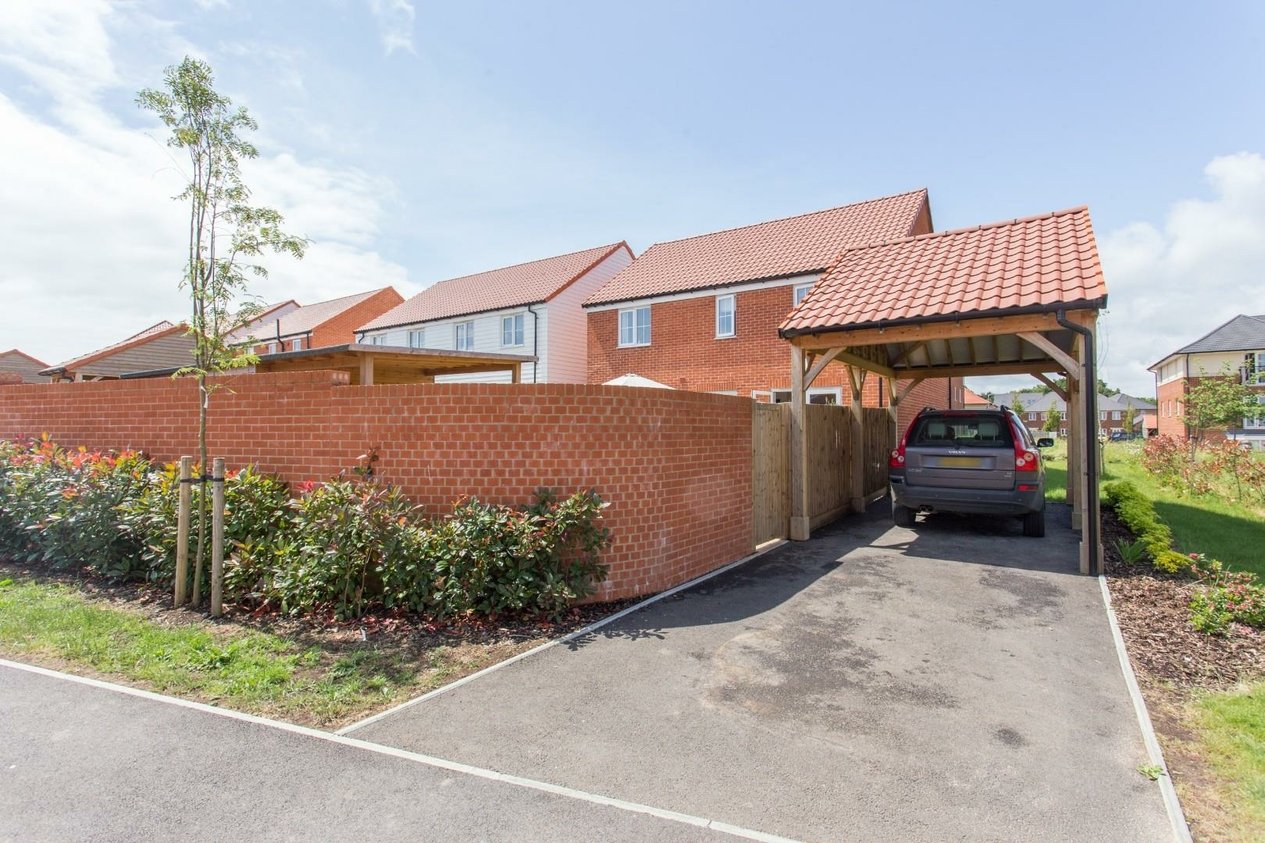 Properties Under Offer in Drift Road Aylesham