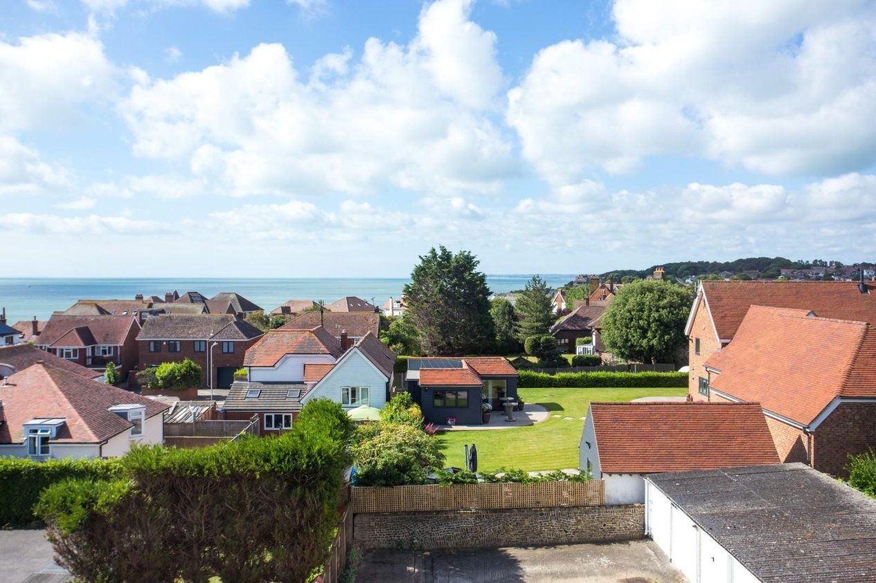 Properties For Sale in Dumpton Park Drive  Broadstairs