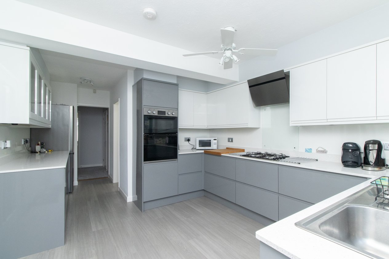 Properties Under Offer in Dumpton Park Drive Broadstairs
