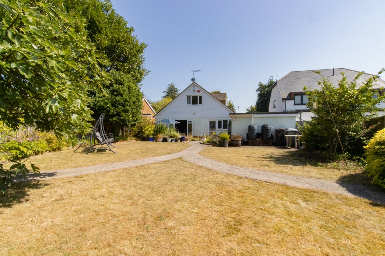 Properties Under Offer in Dumpton Park Drive Broadstairs