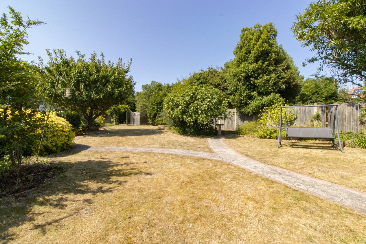 Properties Under Offer in Dumpton Park Drive Broadstairs