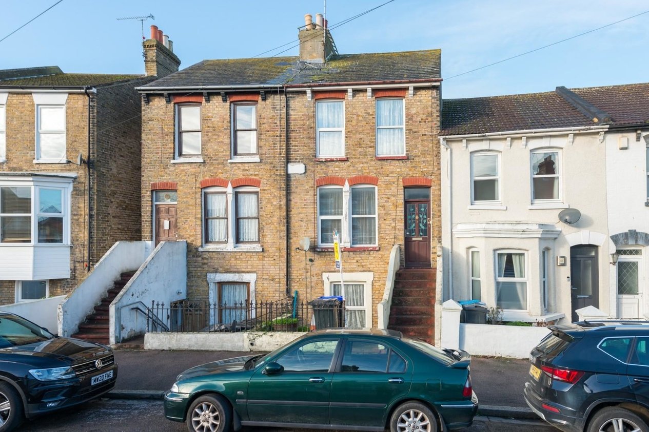Properties Sold Subject To Contract in Duncan Road 
