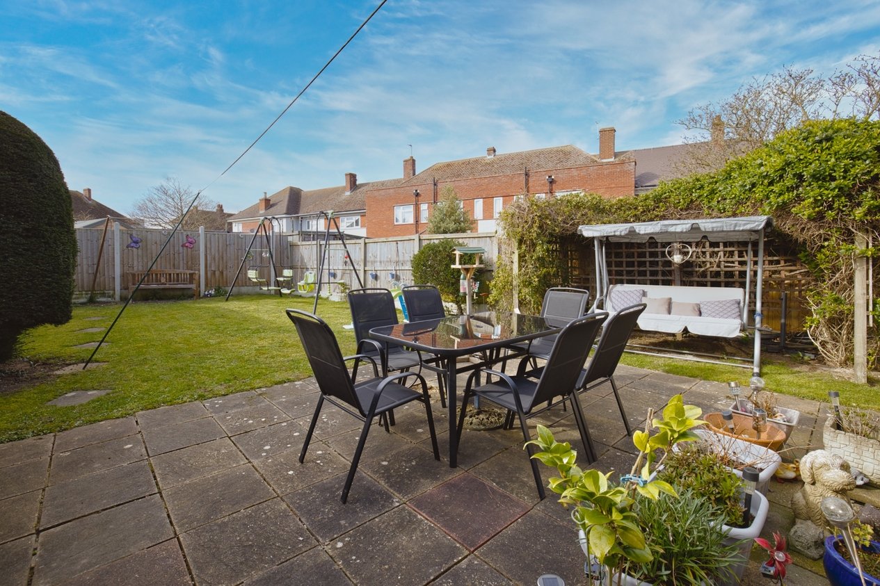 Properties Under Offer in Dunedin Road Ramsgate