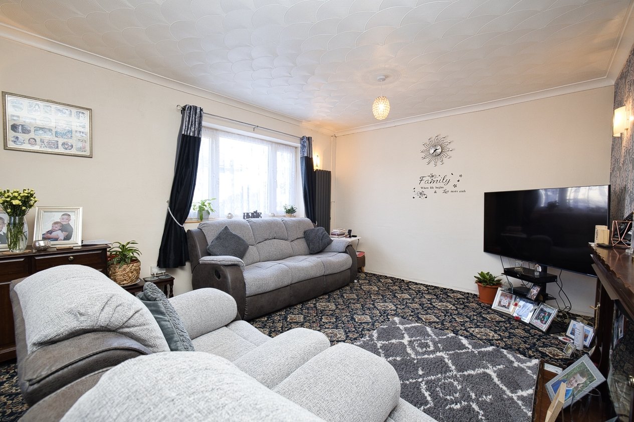 Properties Under Offer in Dunedin Road Ramsgate