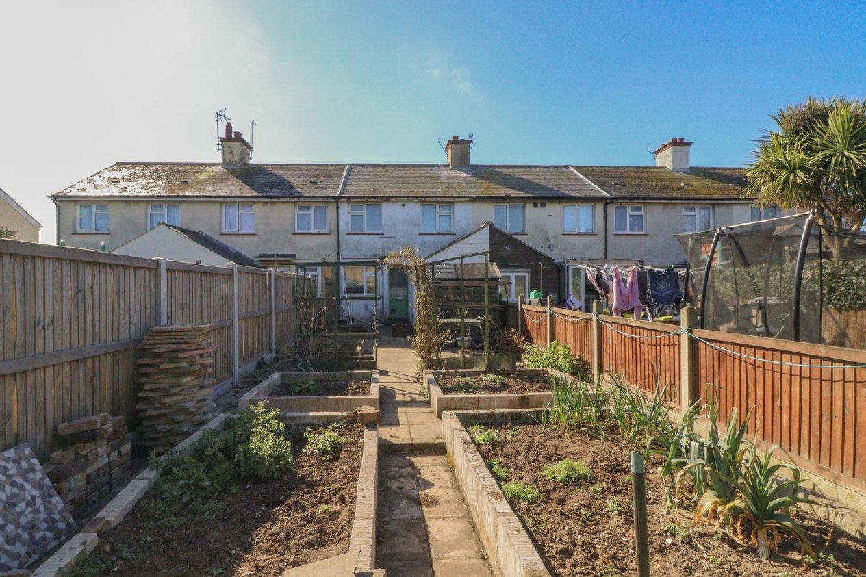 Properties Under Offer in Dunstan Avenue Westgate-On-Sea