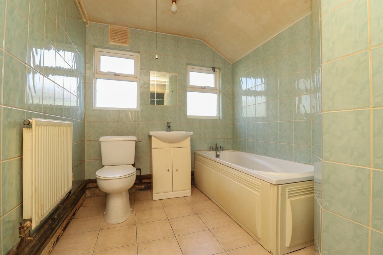 Properties Under Offer in Dunstan Avenue Westgate-On-Sea