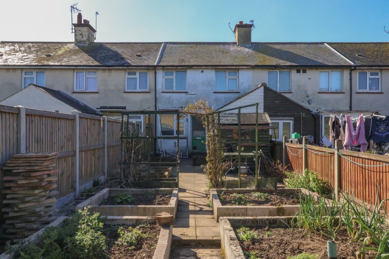Properties Under Offer in Dunstan Avenue Westgate-On-Sea