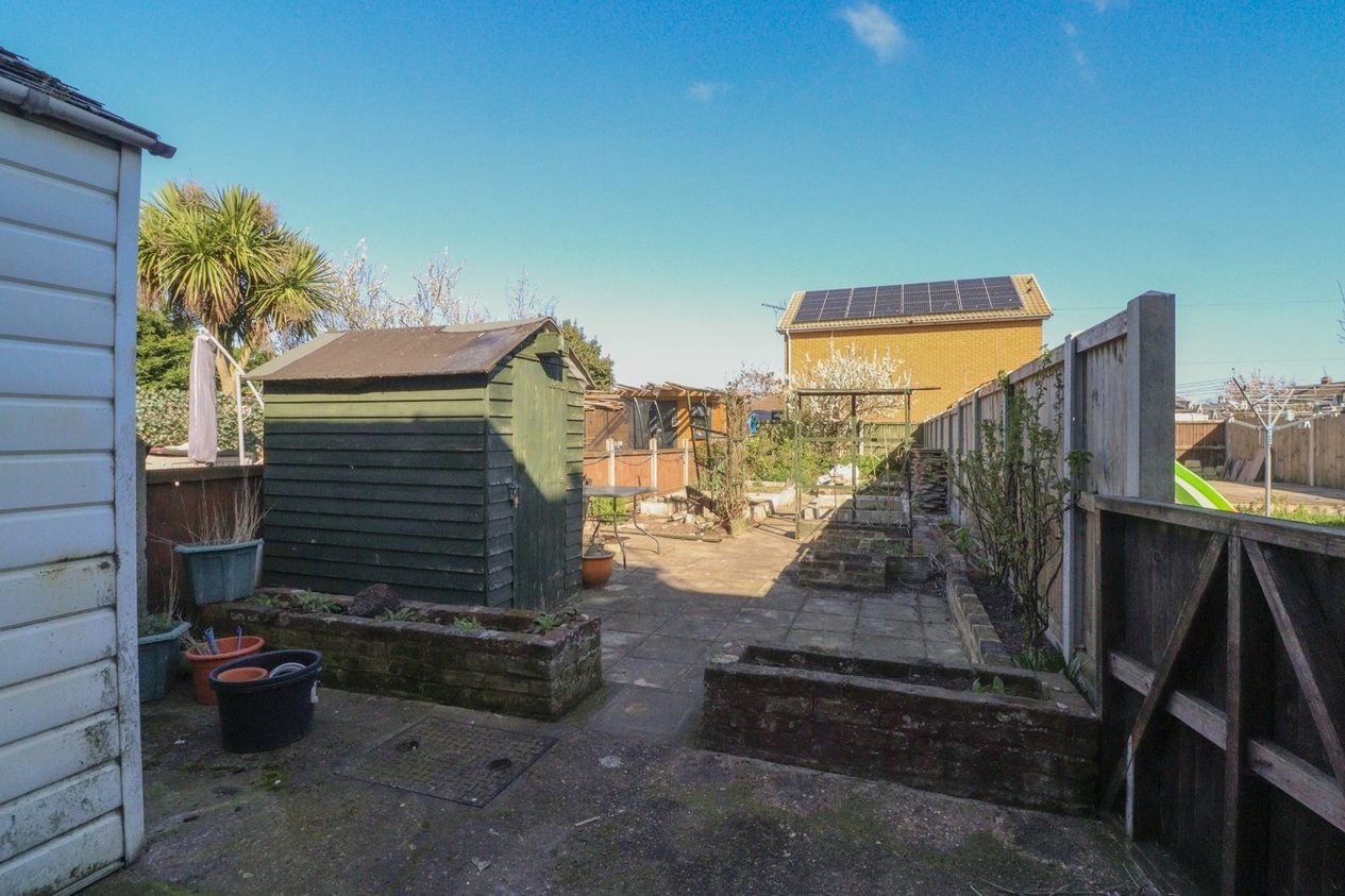Properties Under Offer in Dunstan Avenue Westgate-On-Sea