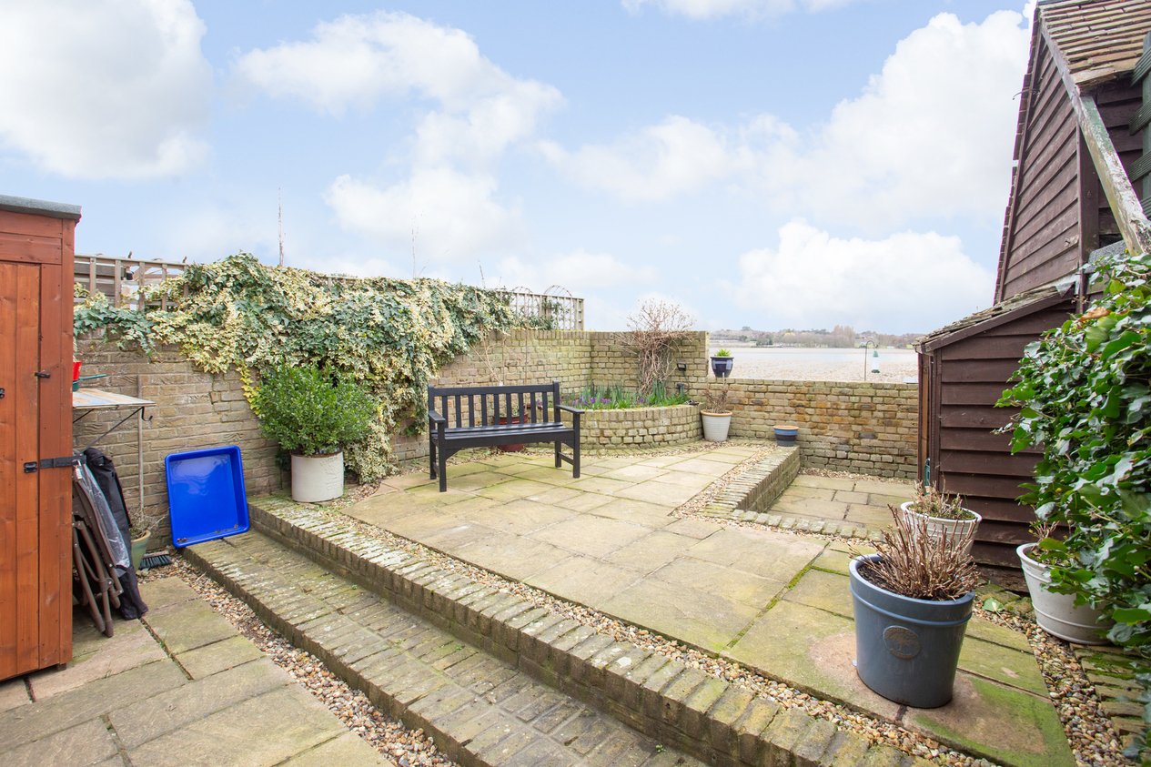 Properties For Sale in Durlock Road Staple
