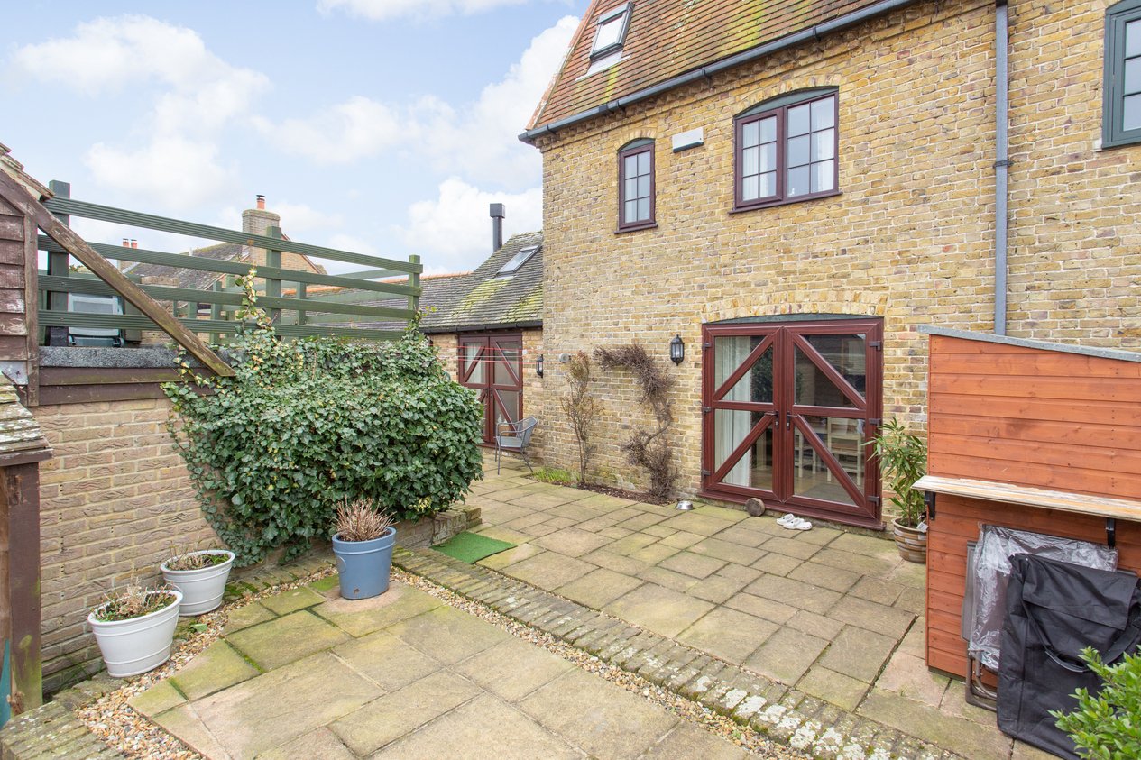 Properties For Sale in Durlock Road Staple