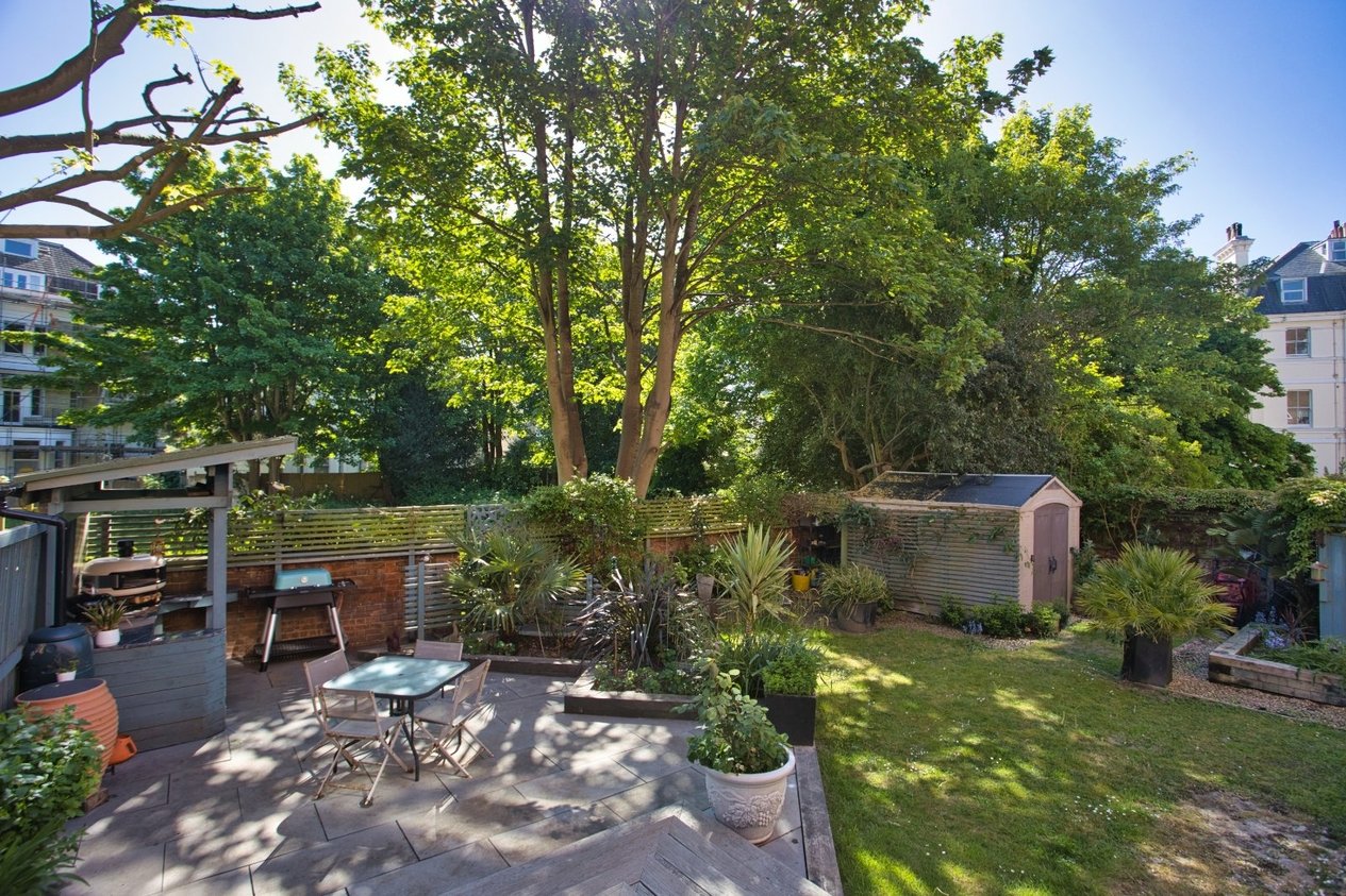 Properties Under Offer in Earls Avenue Folkestone