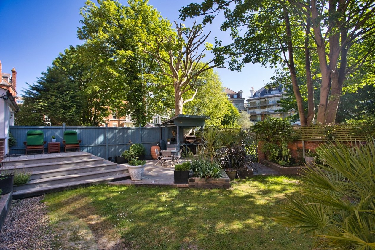Properties Under Offer in Earls Avenue Folkestone