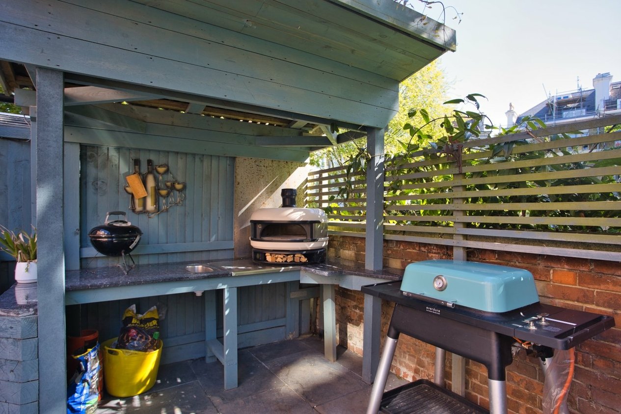 Properties Under Offer in Earls Avenue Folkestone