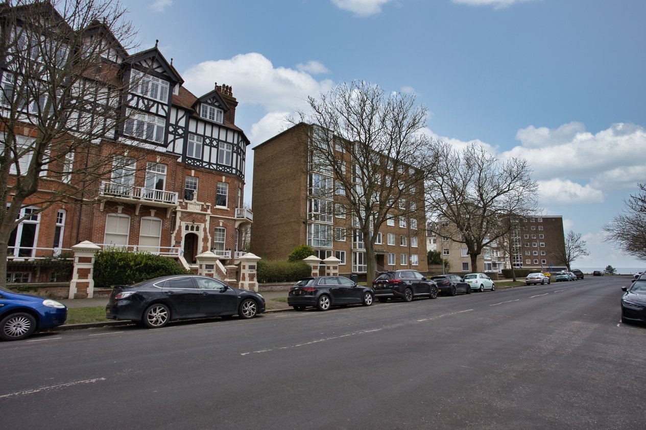 Properties For Sale in Earls Avenue Folkestone