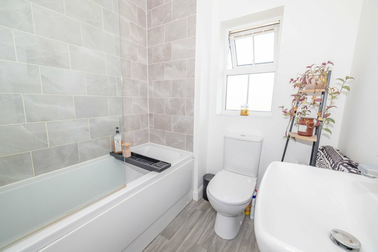 Properties For Sale in Easington Place Aylesham