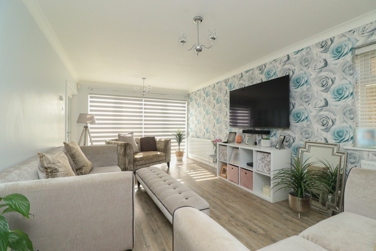 Properties For Sale in Eastchurch Road Cliftonville