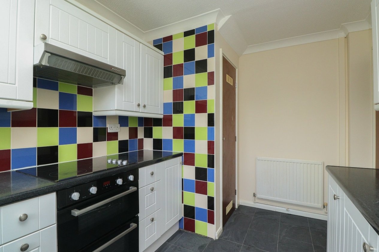 Properties Under Offer in Eastchurch Road Margate