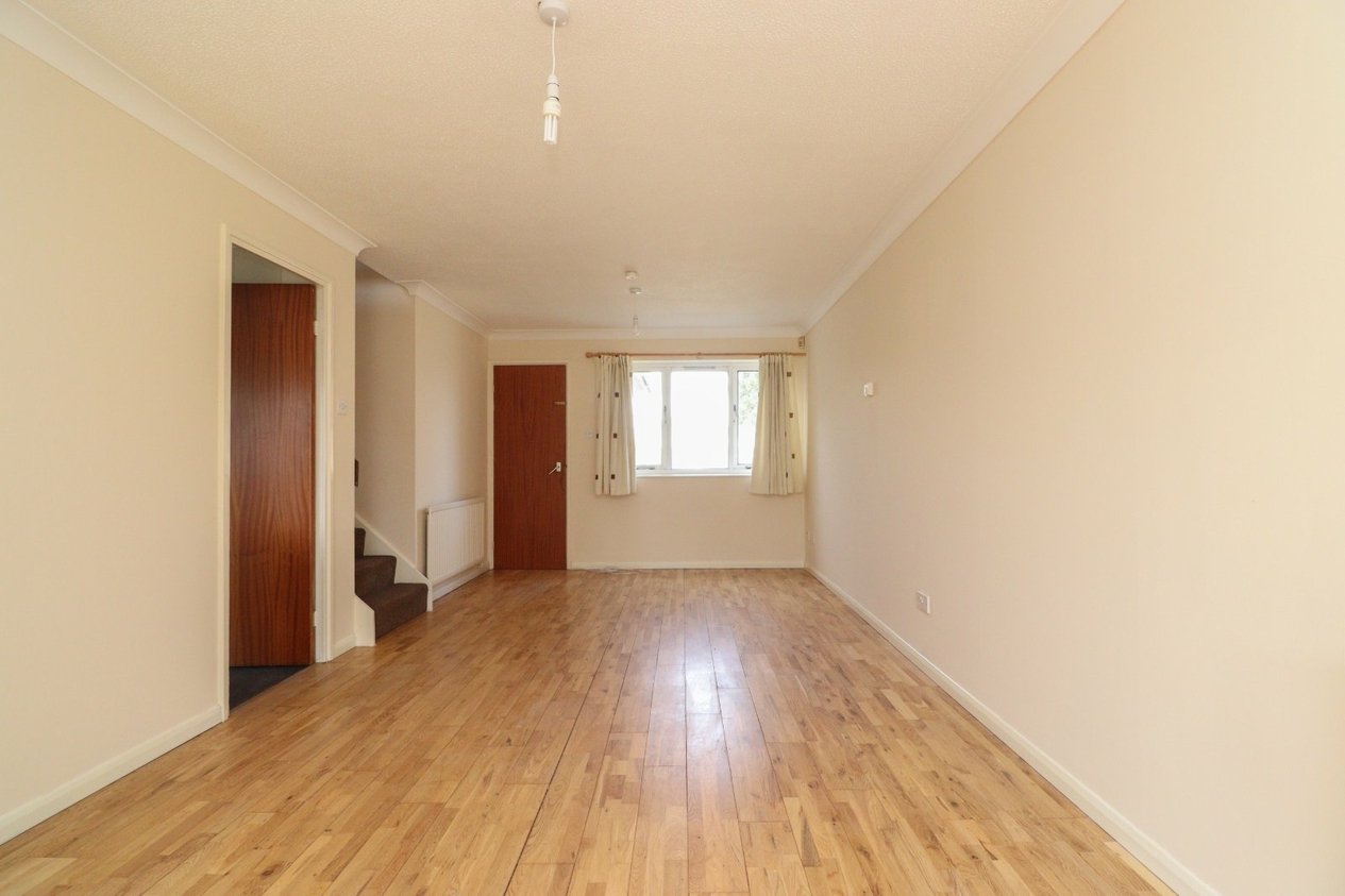 Properties Under Offer in Eastchurch Road Margate
