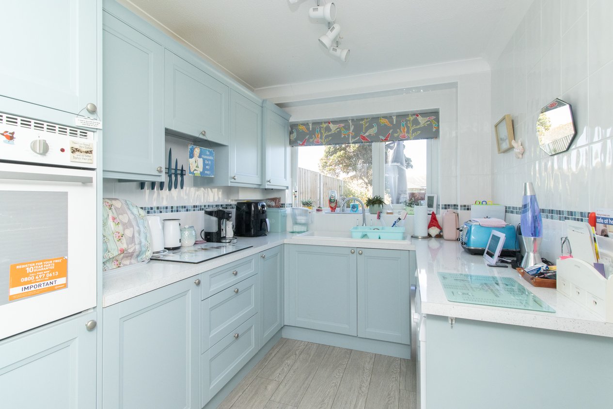 Properties Under Offer in Eastchurch Road Margate