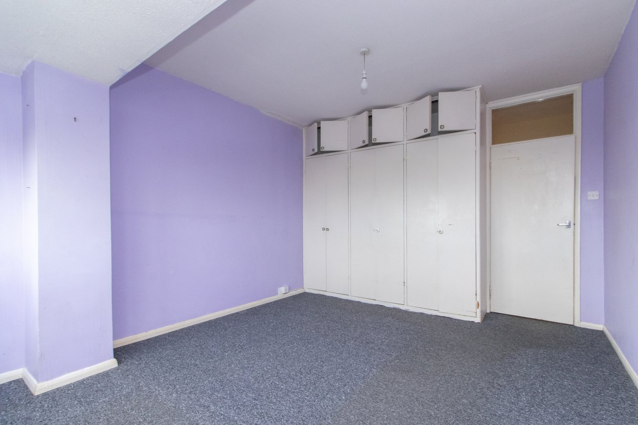 Properties Under Offer in Eastern Esplanade Cliftonville